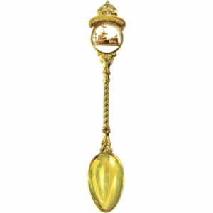 Lozhka chekanka figurnaya vstavka SPb Avrora zoloto e1613819153902