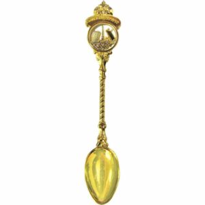 Lozhka chekanka figurnaya vstavka SPb Mosty zoloto e1613818298662